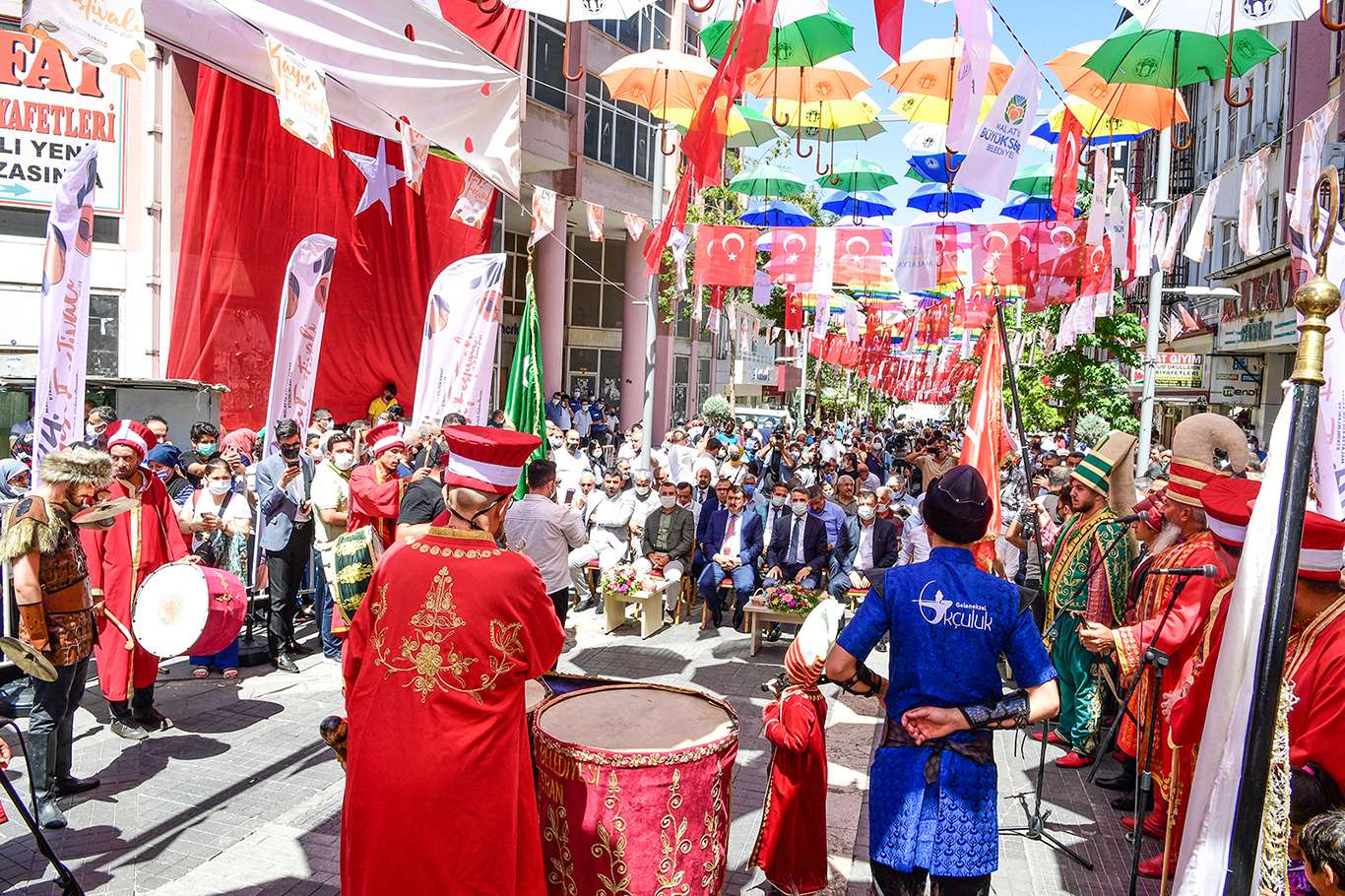 24. Malatya Kültür Sanat ve Kayısı Festivali başladı 24. Malatya Kültür Sanat ve Kayısı Festivali başladı
